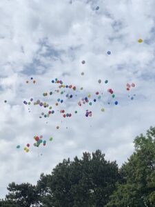 Luftballons der Erstkommunionskinder 2024 (c) Nina Chalupsky